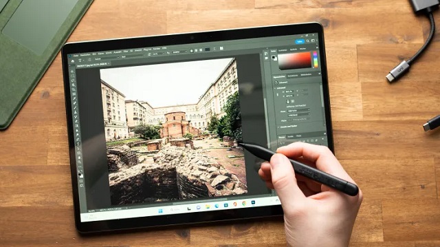 Microsoft Surface Pro 9 tablette autonome avec stylet pour dessiner